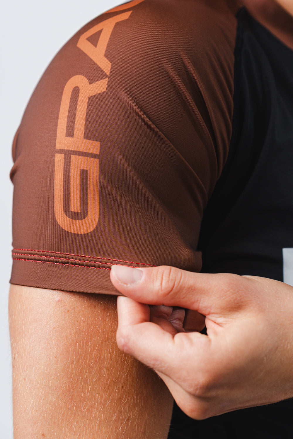 Rashguard Ranqueada GB Essentials Feminina - Marrom